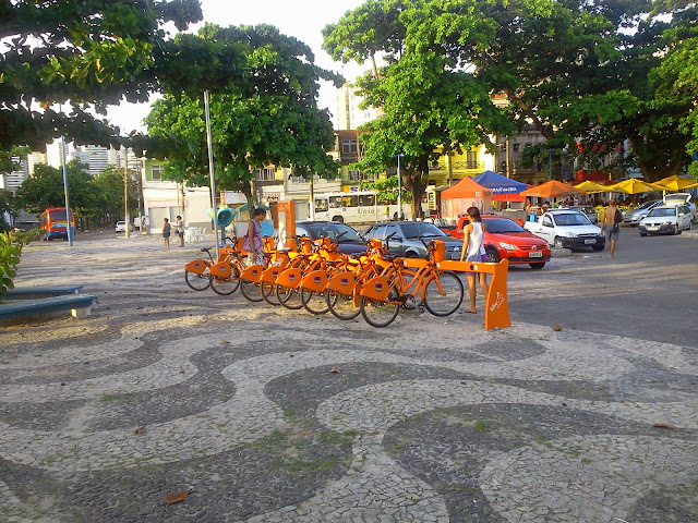 Bicicletário no Largo da Mariquita
