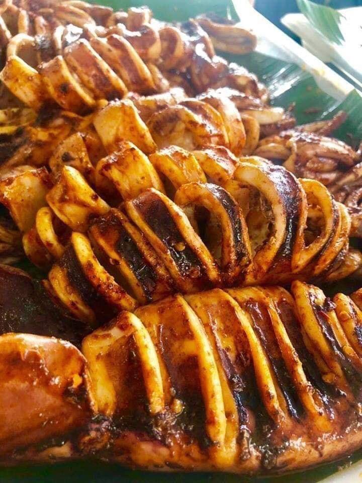 Aneka Ikan Bakar di Sisik Restoran Ikan Bakar - Miza Talib