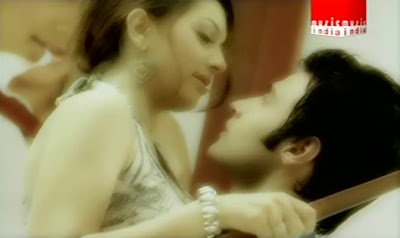  Hansika motwani in Ishq na karna Video