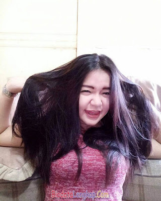 Cewek cantik seksi hot