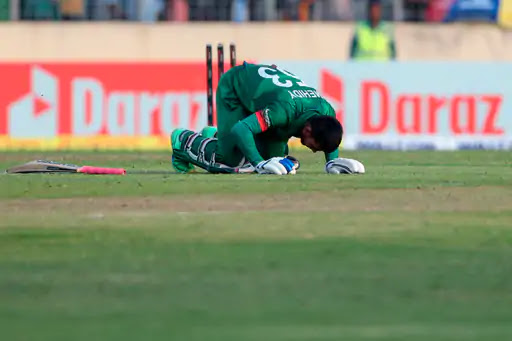 भारत बांग्लादेश में हारा लगातार दूसरी बार सीरीज  : आखिरी दो गेंद पर दो छक्कों की थी जरूरत, 1 ही जमा सकेरोहित
