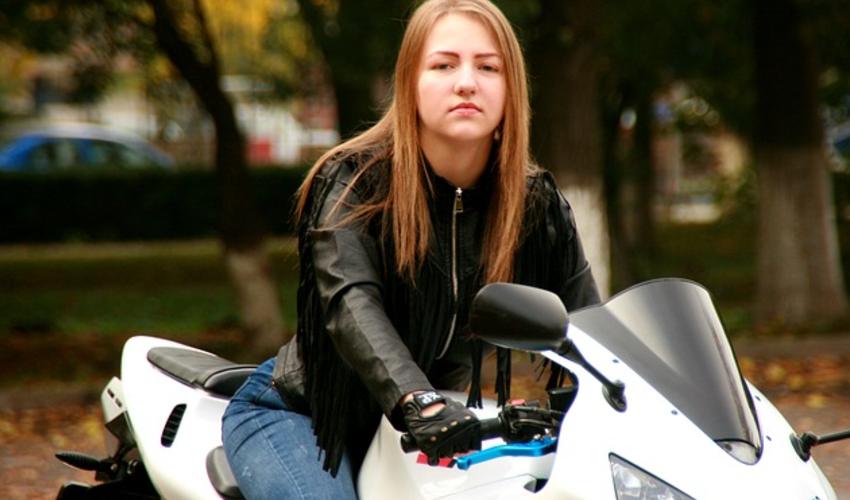 How to choose the best biker leather jackets for women? An ultimate guide
