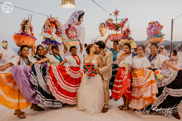 boda en playa, beach wedding, Oaxaca, México, Bodas Huatulco, Wedding Planner