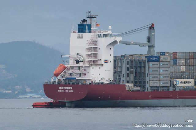 gluecksburg, container ship, puerto de Vigo