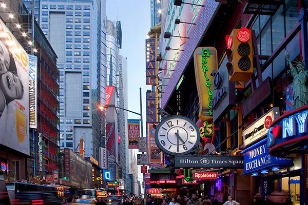 Hilton-New-York-Times-Square-NYCTS-Exterior