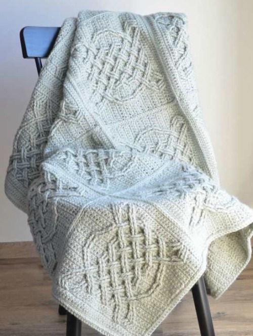 Celtic Tiles Blanket - Free Pattern 