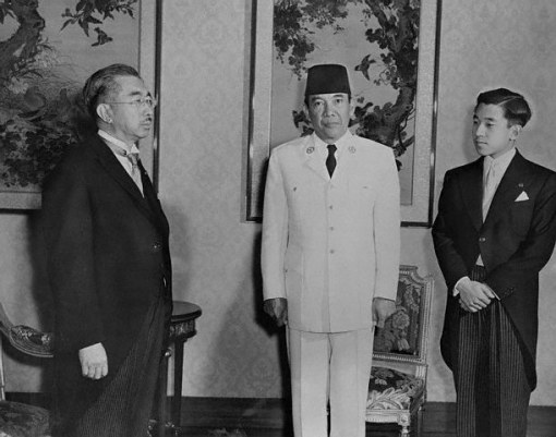 FianKaunang: Soekarno dan Kaisar Hirohito