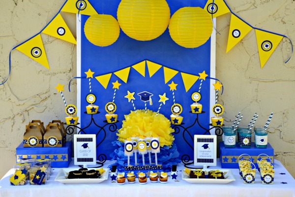 Graduation Party Ideas + FREE Graduation Party Printables!