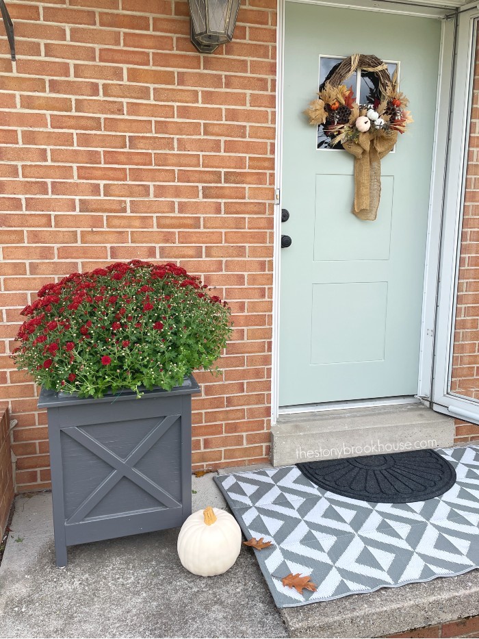 Front porch with mum