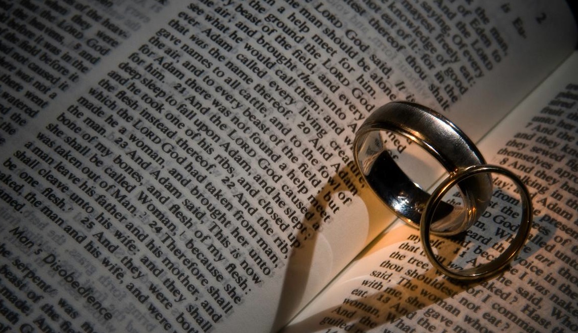 WEDDING RINGS BIBLE