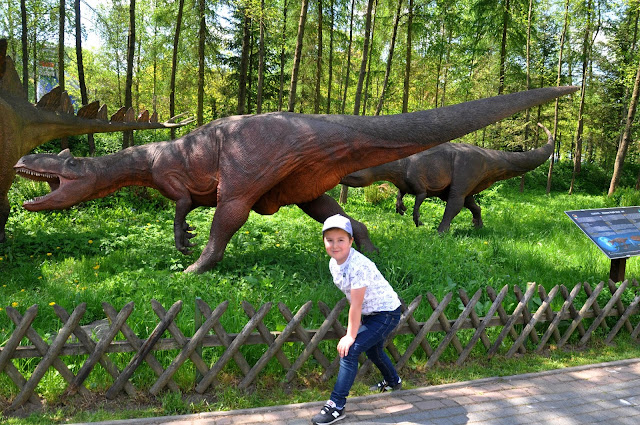 Park dinozaurów świętokrzyskie