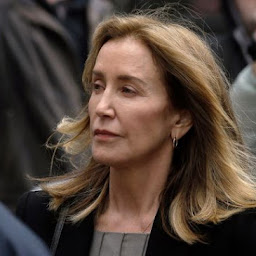 Felicity Huffman Pleaded guilty - full story (College Admission scandal)