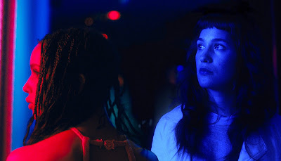 Lola Kirke and Zoe Kravitz in Gemini