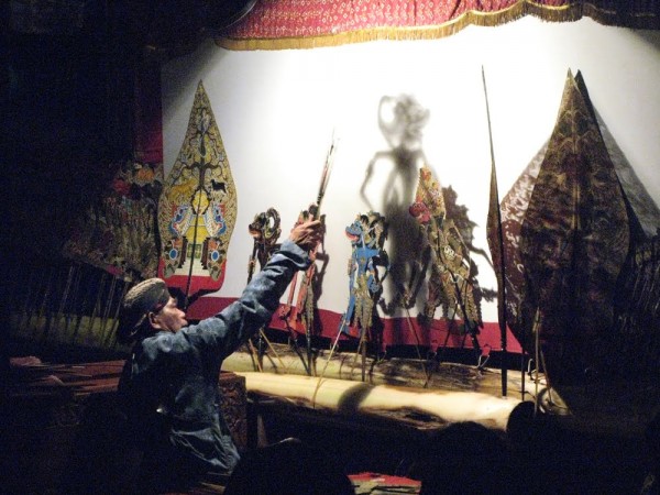 Bila gambar bersuara Wayang Kulit warisan yang hampir lenyap