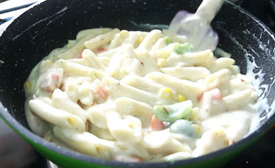 white sauce pasta