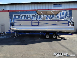 http://www.boulderboats.com/pre_owned_detail.asp?veh=4782771