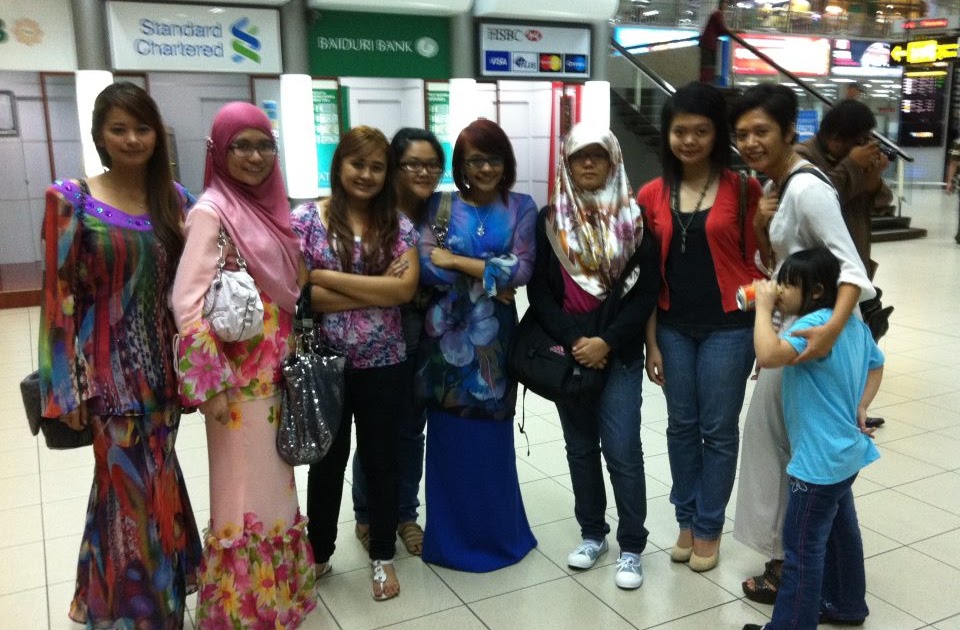 Banau0027mah Family: Siti Fatimah Azzahraau0027 berlepas ke United Kingdom