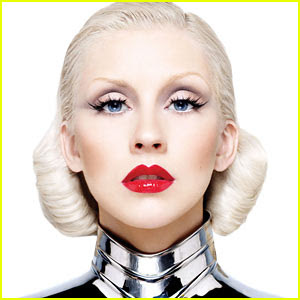 christina aguilera no under