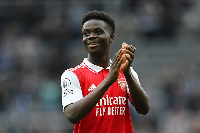 Bukayo Saka commits to long-term Arsenal deal
