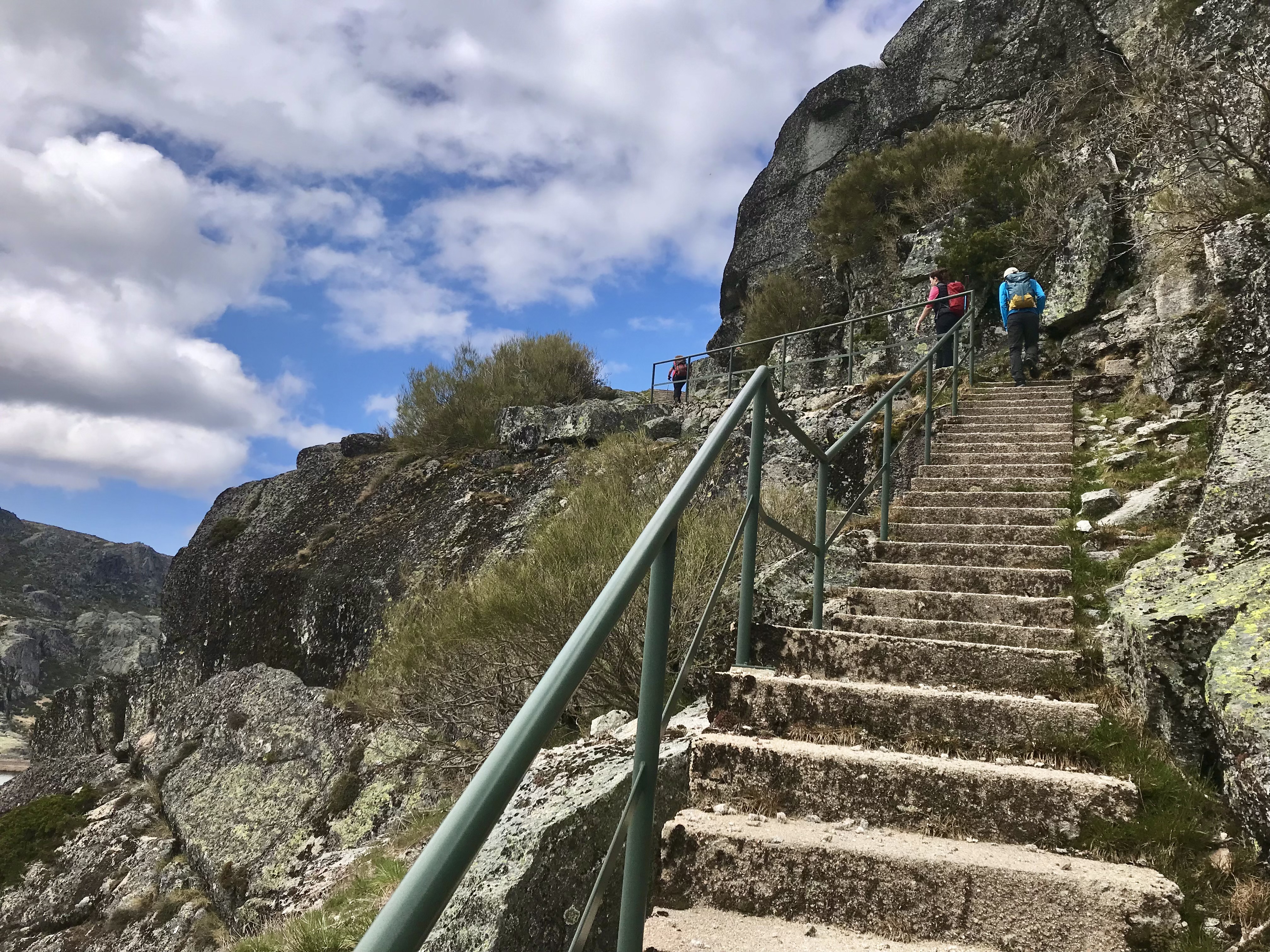 Serra da Estrela, Rota da Garganta de Loriga, PR5SEI, Portugal, Covão do Meio, Covão do Boieiro, Covão da Areia, Covão da Nave, Loriga, Seia, Torre, Covão das Quelhas, Lagoa do Serrano, Vale Glaciar, trilho, trekking, walking, hiking