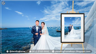 standing frame foto prewedding | order +62 852-2765-5050