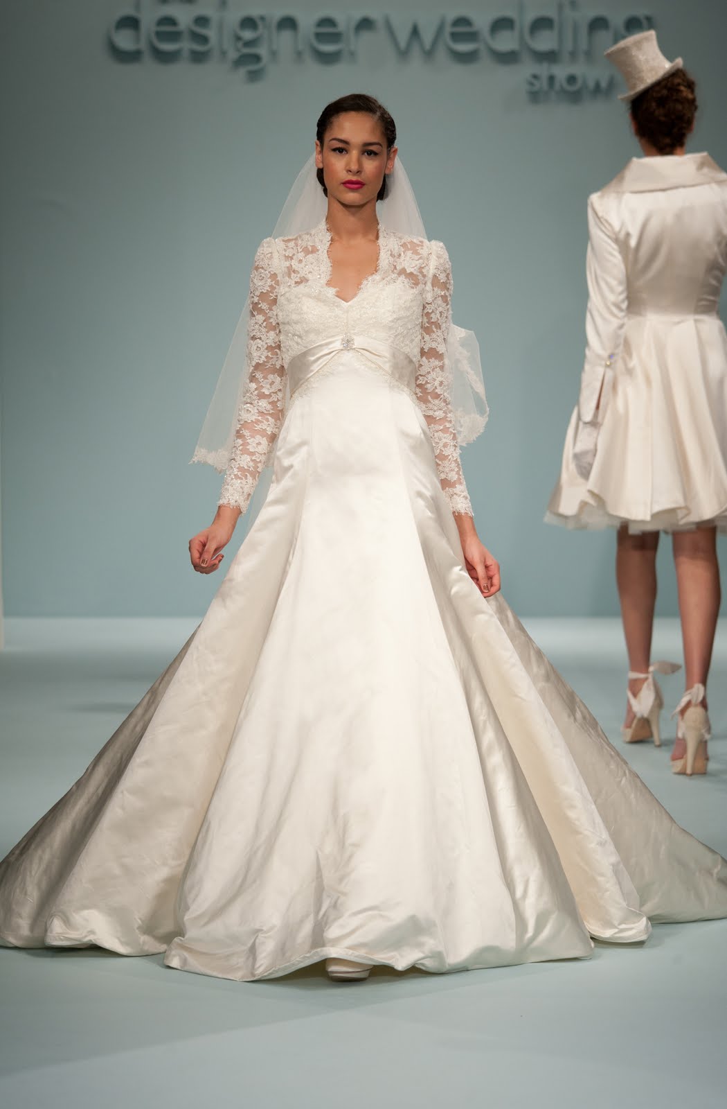 autumn wedding dresses 2011