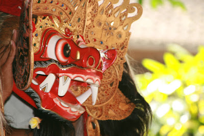 Barong Dance performance. Bali. Indonesia. Танцевальное представление Баронг. Бали. Индонезия.