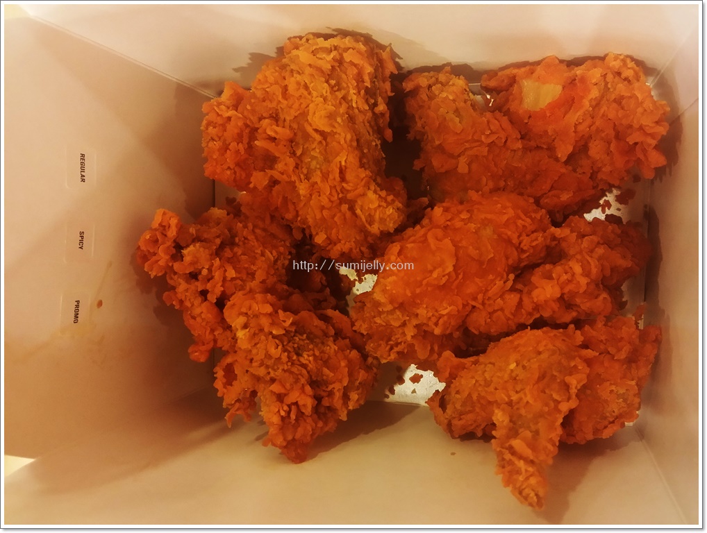 .: SuMiJellY Weblog:.: Ayam Goreng Pedas dari McDonald's