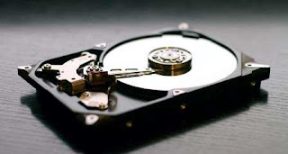 hard disk drive (HDD)