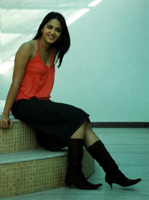 anushka .... unseen pics