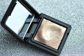 Review: KIKO Water Eye Shadow - Nr.208 - www.annitschkasblog.de