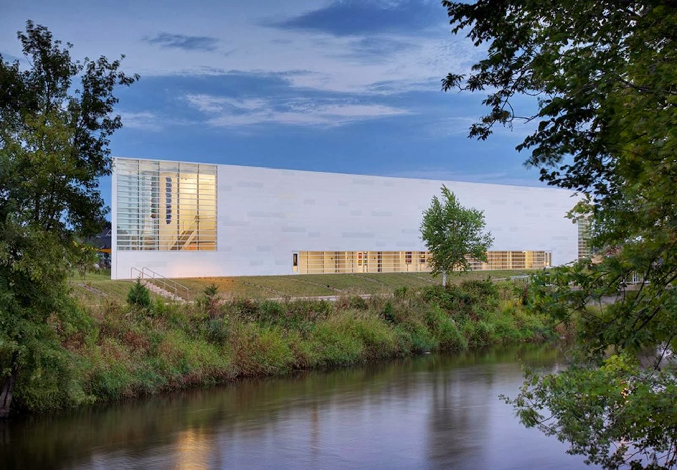 Museum of Wisconsin Art by Hga Architects and