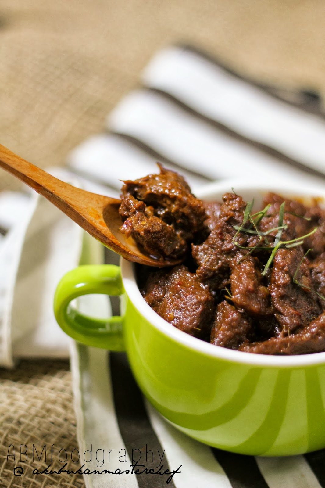 Aku Bukan Masterchef: Resepi 283 : Rendang Daging - Rindu 