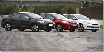 Fluence GT no Autódromo Internacional de Curitiba./ Foto: La Imagem.
