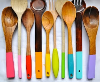 http://bumbledo.blogspot.com/2013/10/painted-towels-and-wooden-spoons.html