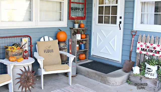 A Farm Supply Window Sign & A Fall Covered Patio #farmhousestyle #farmhouse #outdoordecor #stencil #oldsignstencils #fall #autumn