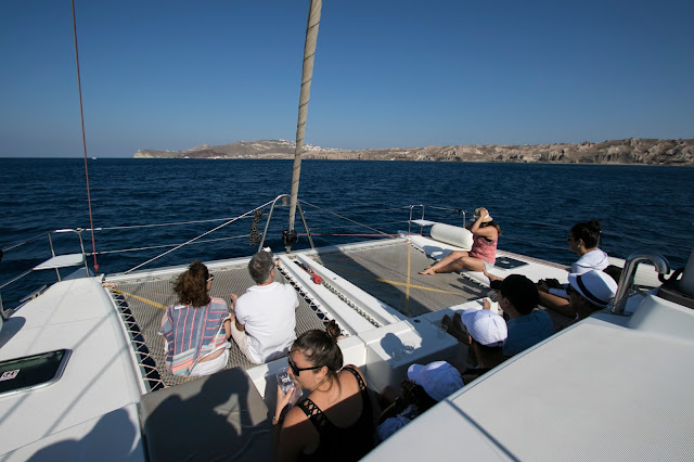 Crociera in catamarano a Santorini