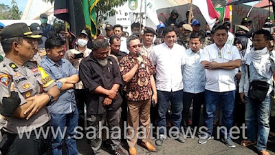 Yasser Latief Ajak Mahasiswa Doakan Korban Tewas Aksi Demo di Kendari