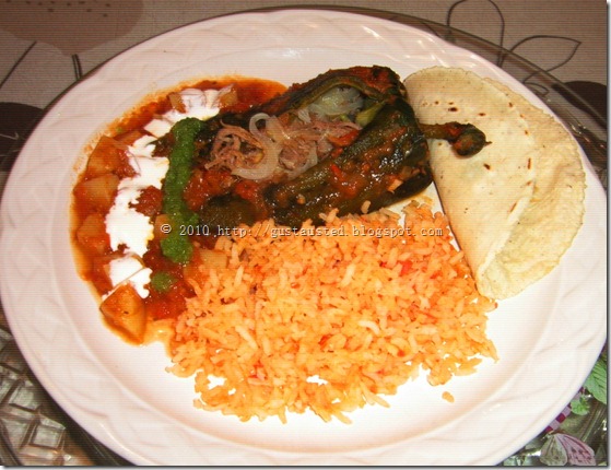 CHILES RELLENOS DE DESHEBRADA (15)