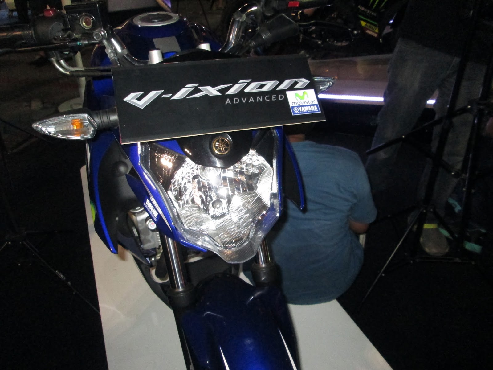 AUTOBLOG 11 Lebih Dekat Yamaha New Vixion Advance Berapa