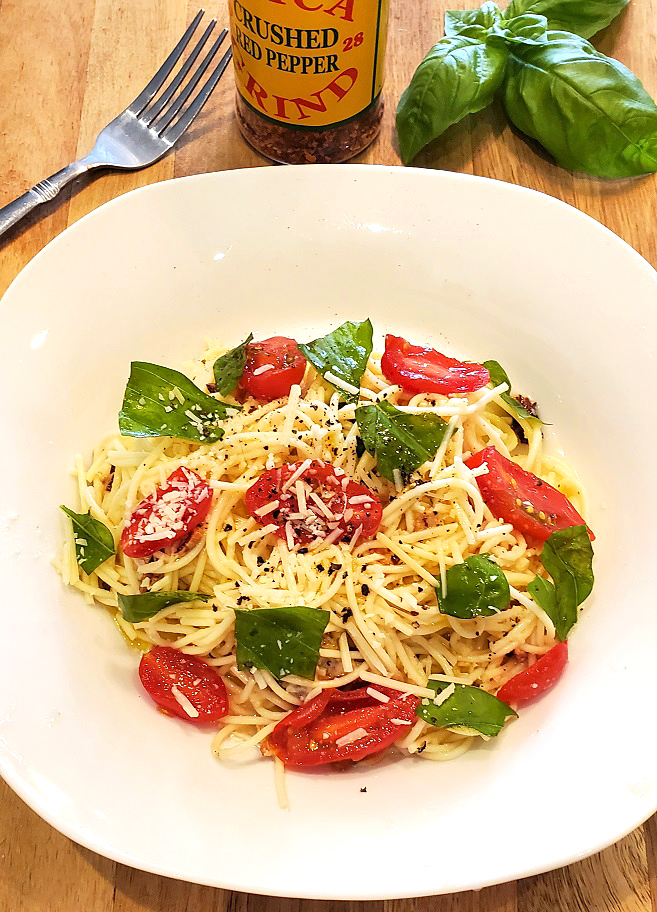 tomato fresh basil and spaghetti