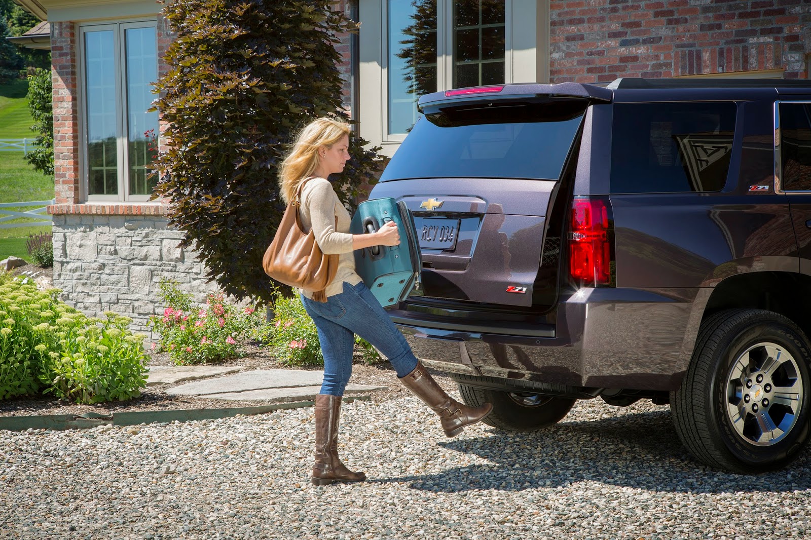 2015 Chevrolet Tahoe & Suburban Z71 Package Revealed