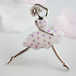 Fashion Brooches Wholesale