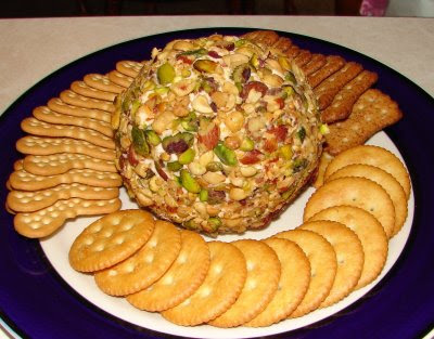 http://freerecipenetwork.com/pistachio-cheeseball/