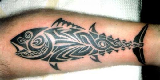 Stunning tribal fish tattoo design bet ya didn't think ya cud get a tribal