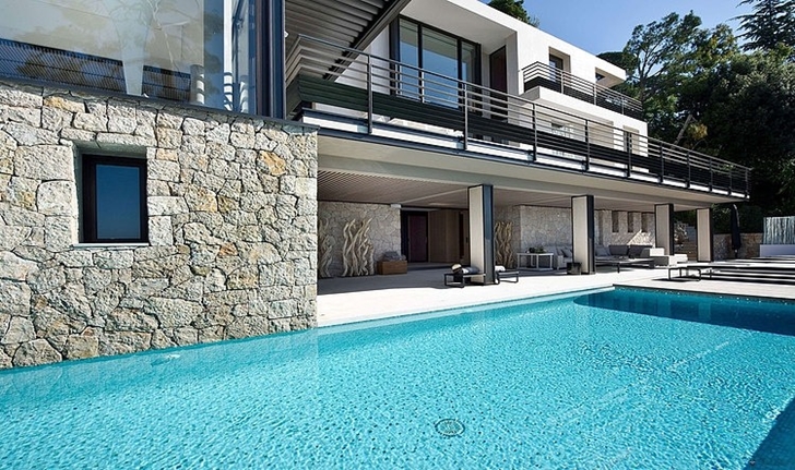 Swimming pool of Modern Bayview Villa In French Riviera