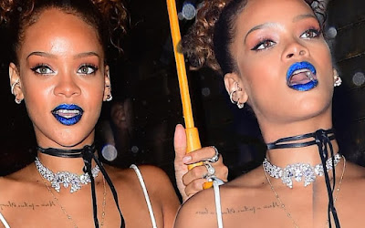 batom azul rihanna