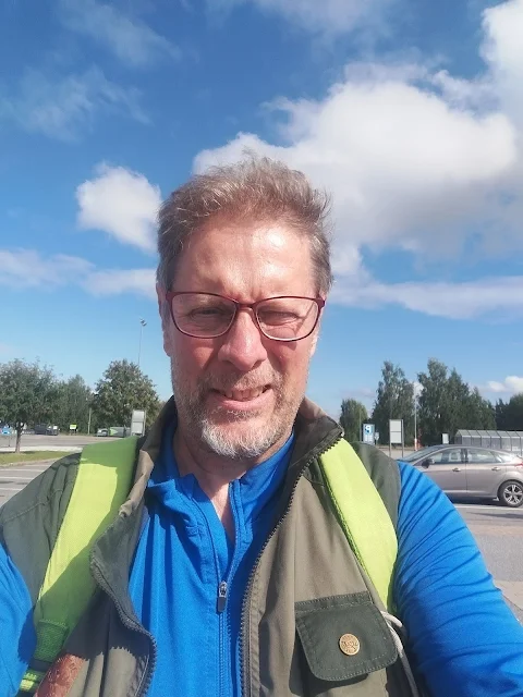 Tamperelainen pihapalvelu, #Tampereen #pihatyöt #puutarhatyöt: Ruohonleikkaustilaus Tampere Pirkkala Kangasala Lempäälä Nokia Ylöjärvi Akaa Valkeakoski Pirkanmaa Stiga ruohonleikkurilla tarvittaessa Stihl lankaleikkurilla