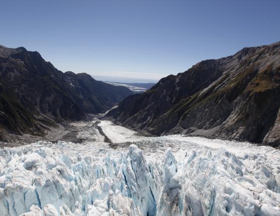 The legend of Franz josef glacier, Tour destination, vacation spot, vacation, tourism, best vataion spot, Mountain Vacation, National Parks Vacation, Waterfall Vacation, Vacation Pictures, river vacation