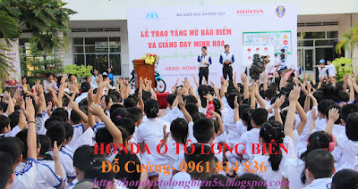 Qùa tặng cho học sinh của Honda Việt Nam